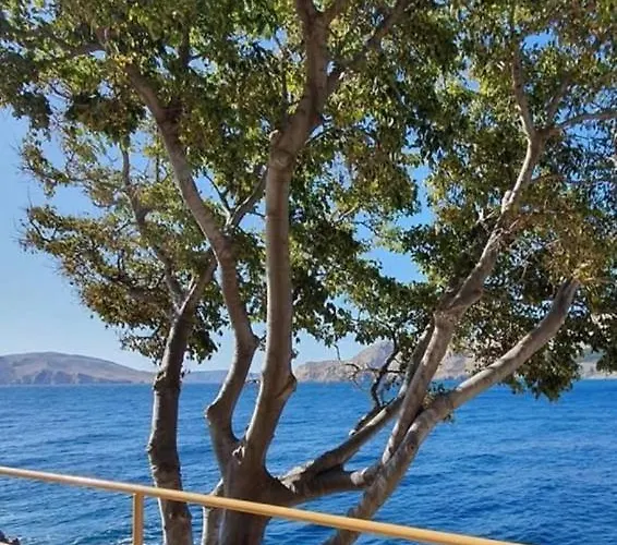 With Balcony And Mountain View Oleandra 5 Daire Baška