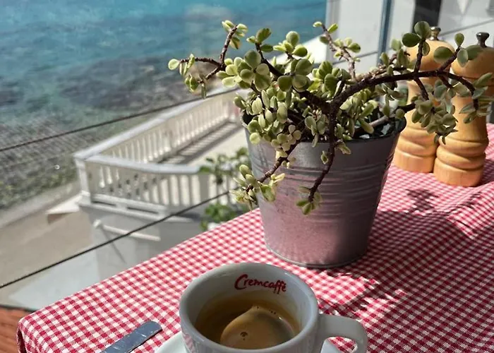 With Balcony And Mountain View Oleandra 5 * Baška