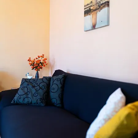 With Balcony And Mountain View Oleandra 5 * Baska (Krk)